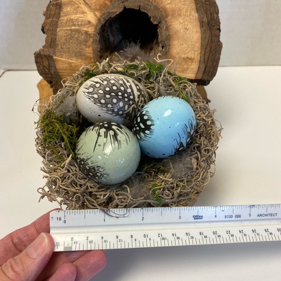 Wooden eggs with moss nest Hand crafted cottagecore decoration - Picture 4 of 4